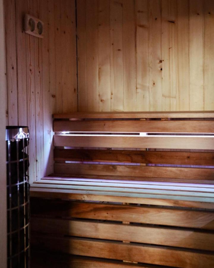 Apartamenty Wilga Spokojne Miejsce Z Calorocznym Jacuzzi I Letnim Basenem Exterior photo